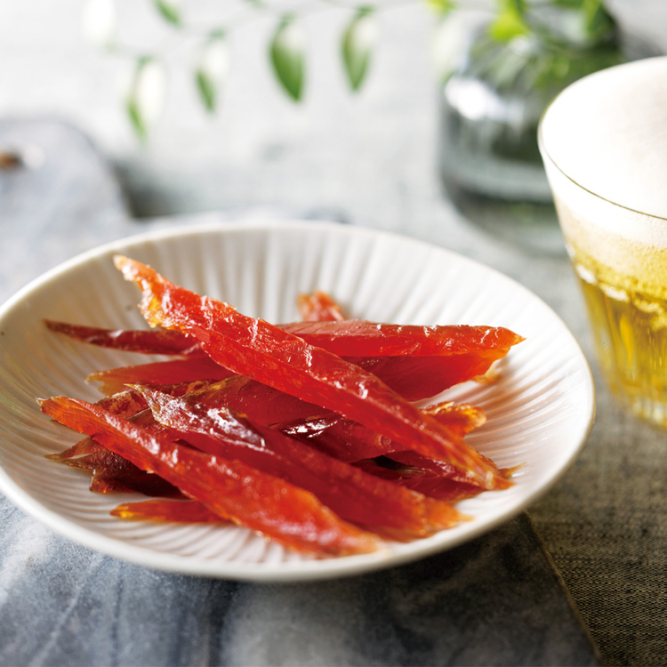 そふととば ひとくち大サイズのやわらか仕立ての鮭とば ： 佐藤水産の