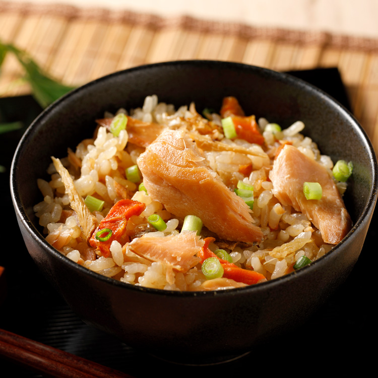 300円 いラインアップ 炊き込みご飯の素 塩引鮭 2合炊 300円 いラインアップ 炊き込みご飯の素 塩引鮭 2合炊